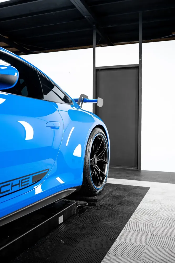 Covering voiture luxe à Lons