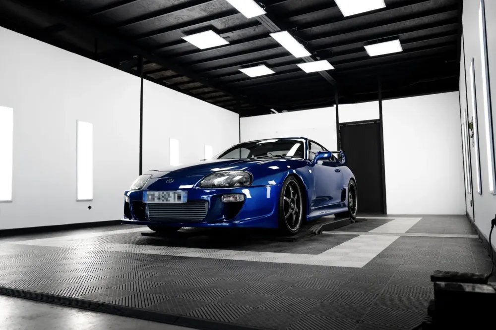 Covering voiture haut de gamme à Lons