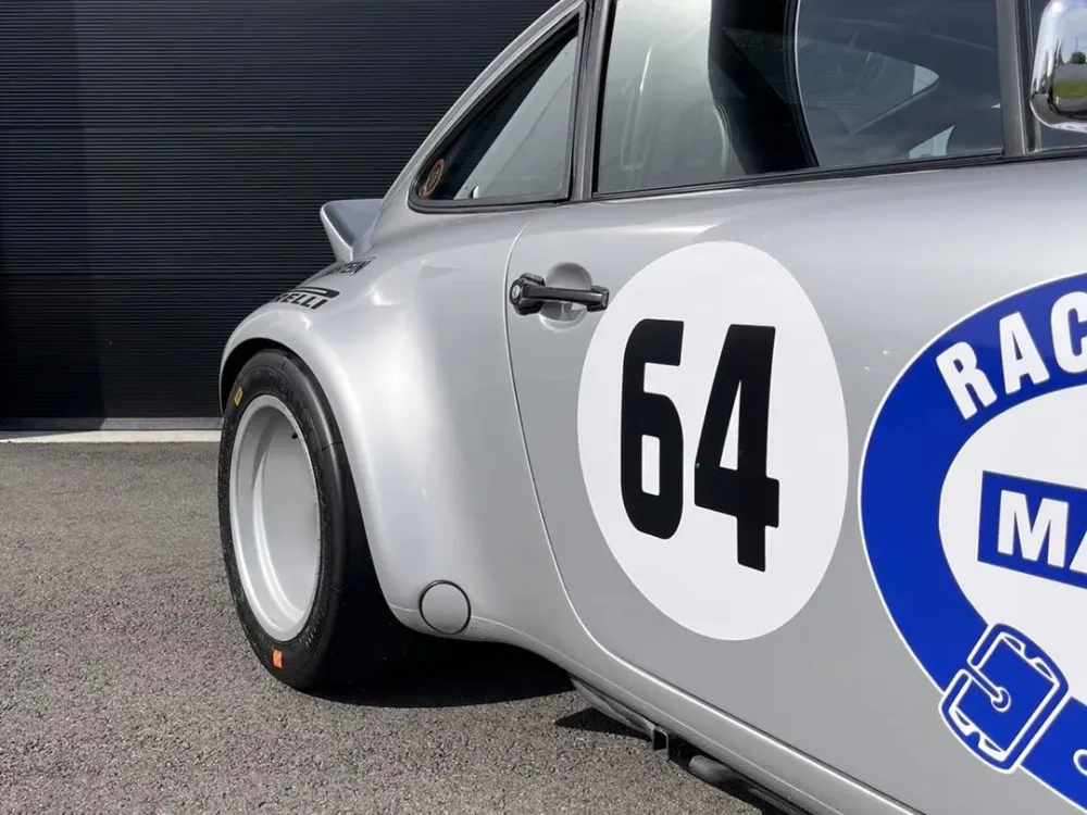 Covering voiture de collection à Lons