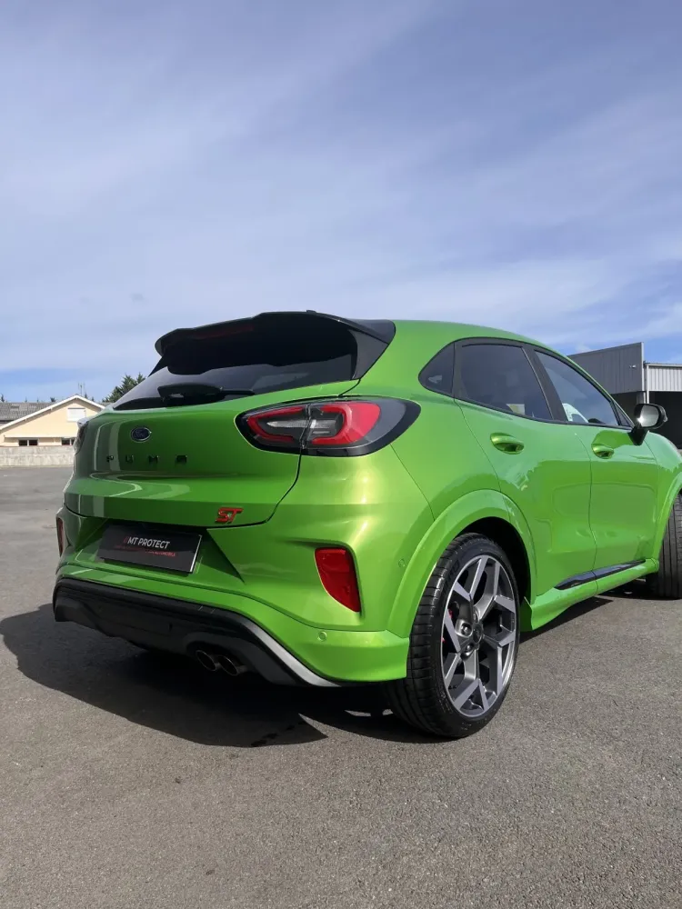 Protégez votre Ford Puma avec notre film de protetion sur la carrosserie dans notre centre à Pau