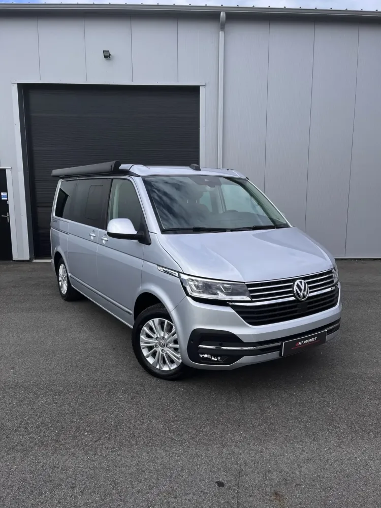 Protéger votre Volkswagen California par nos film de protection XPEL dans notre centre situé à Pau