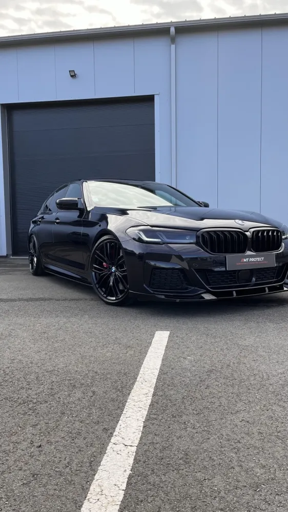 Protéger sa BMW par un film de protection XPEL à Pau